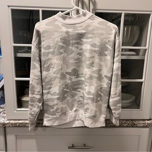 DSG Women's Camouflage Crewneck Sweater - Light Gray